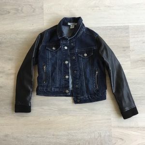 DKNY Jean Jacket Size S Faux Leather Sleeves